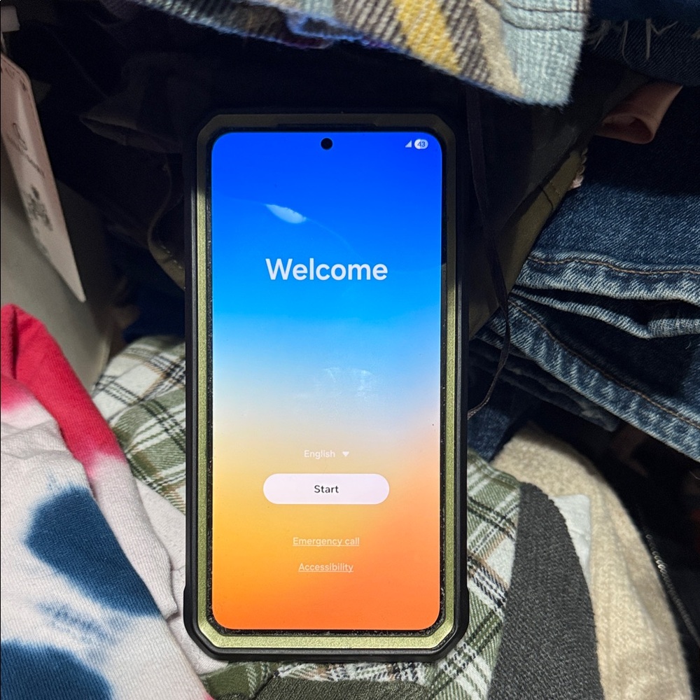 AT& T Black Smartphone Samsung galaxy with Protective Case